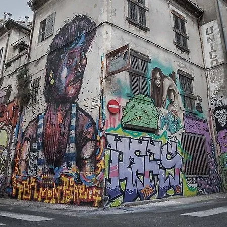 公寓 Les Copains D'abord 尼姆